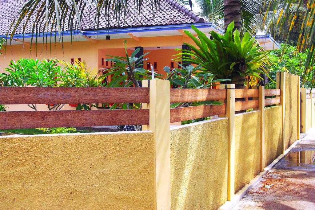 Ragha Homestay Batukaras Zewnętrze zdjęcie